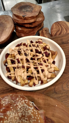 Comentarii opinii despre Submarine Burger Radnička