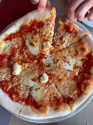 Opinii despre Restoran Malo More în Gradac - Gastronomija i ugostiteljstvo