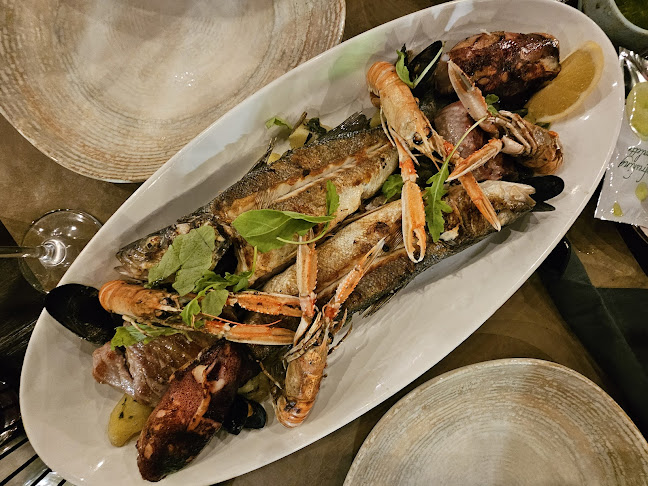 Ul. Biskupa Teodozija 16, 23232, Nin