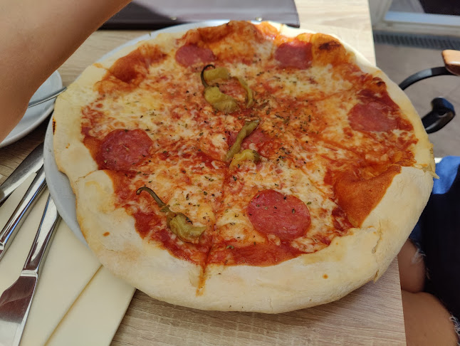 Pizzeria Konoba El Toro - Gastronomija i ugostiteljstvo