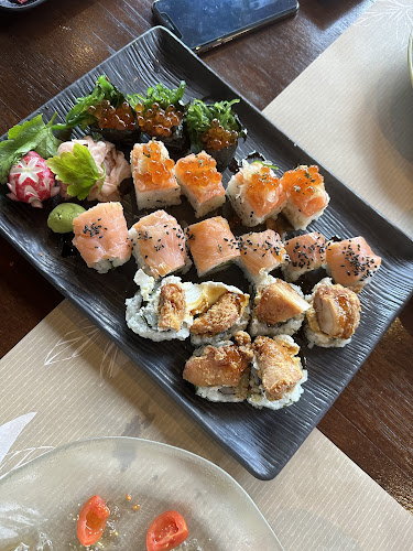 Shizuku -Japanese cuisine- - Gastronomija i ugostiteljstvo