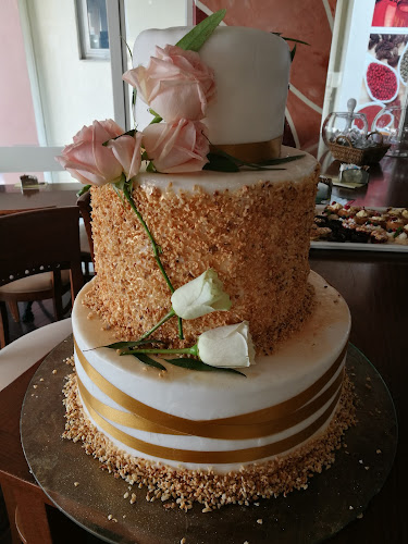 Caffe Bar Pizzeria La Riva - Gastronomija i ugostiteljstvo