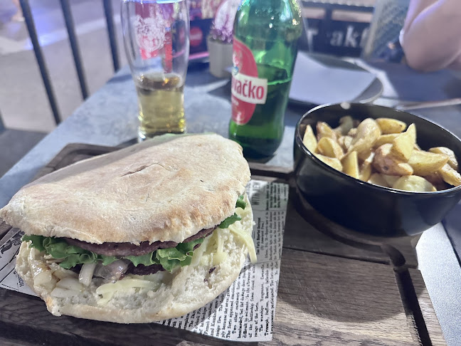 Ul. Zrinsko Frankopanska 9, 21000, Split