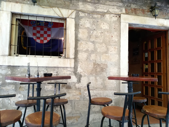 Caffe bar La Linea - Gastronomija i ugostiteljstvo