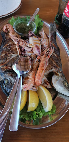 Opinii despre Beach Bar Jert în Pinezići - Gastronomija i ugostiteljstvo