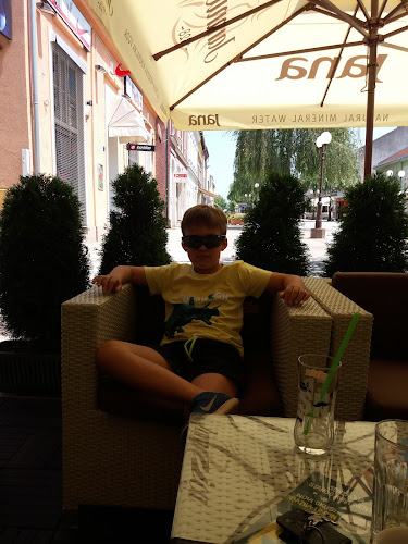 Opinii despre Caffe bar Metropolis în Nova Gradiška - Gastronomija i ugostiteljstvo