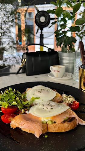 Opinii despre Oranž Bistro & Wine Bar în Zagreb - Gastronomija i ugostiteljstvo