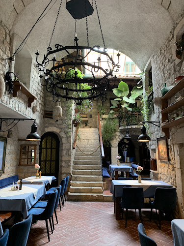 Opinii despre Restaurant Santa Maria în Rab - Gastronomija i ugostiteljstvo