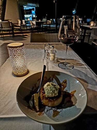 Beach bar "Pink Cricket"