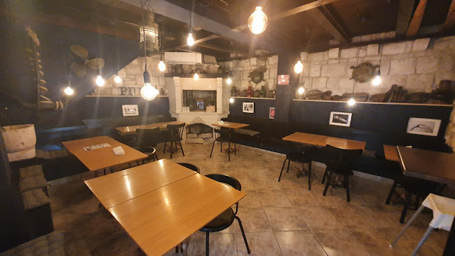 Čep & Chill Pub - Korčula