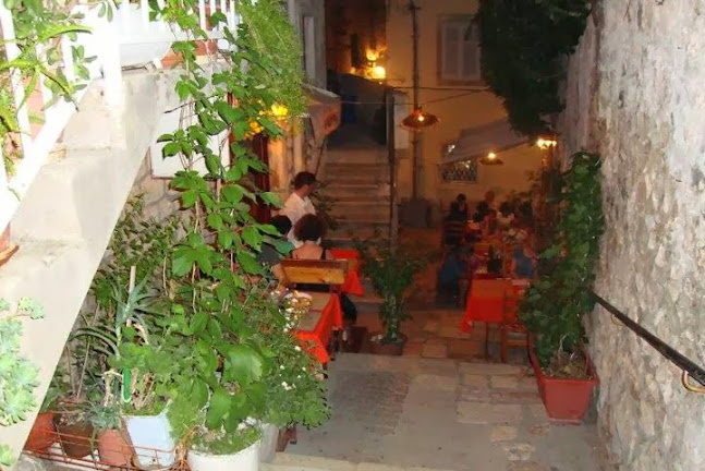 Stjepana Papafave 8, 21450, Hvar