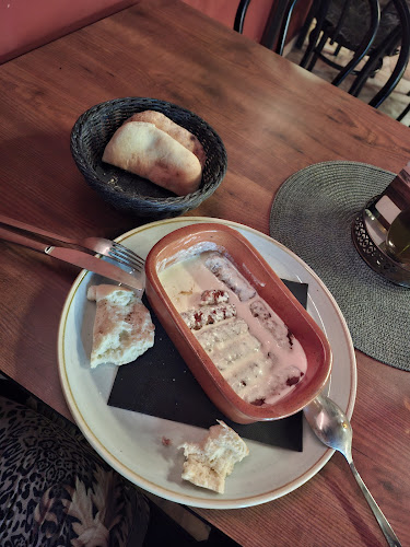 Papar Grill Makarska - Gastronomija i ugostiteljstvo