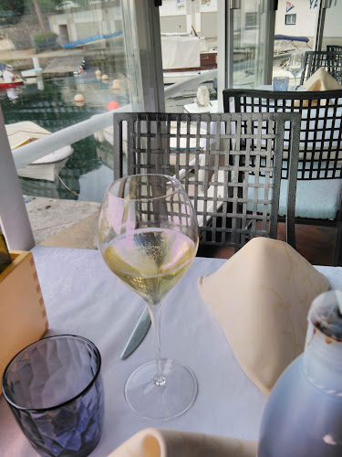 Bistro Yacht club - Gastronomija i ugostiteljstvo