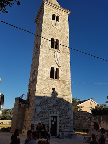 Dva Mornara - Gastronomija i ugostiteljstvo