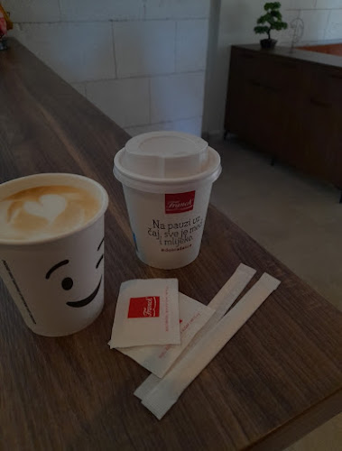 Caffe & Bar Ponistra - Gastronomija i ugostiteljstvo