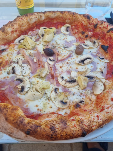 Comentarii opinii despre Fabrika bistro