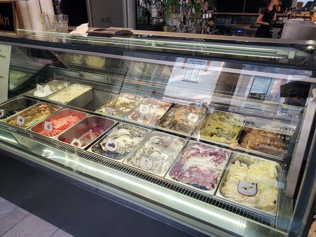 Kavana Toš - Gastronomija i ugostiteljstvo