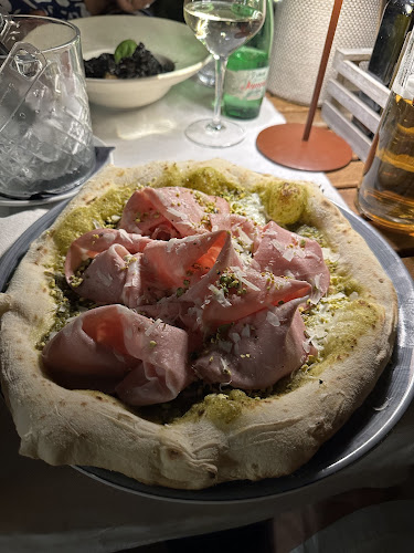 Trg Petra Zoranića 6, 23000, Zadar