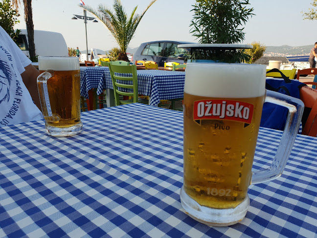 Obala Kralja P. Krešimira IV12, 23210, Biograd na Moru