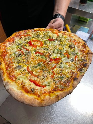 Opinii despre Zalogajnica "Rade" în Omiš - Gastronomija i ugostiteljstvo