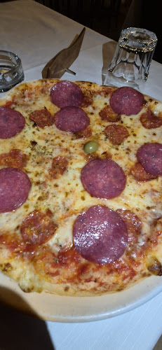 Bistro-pizzeria Luna - Gastronomija i ugostiteljstvo