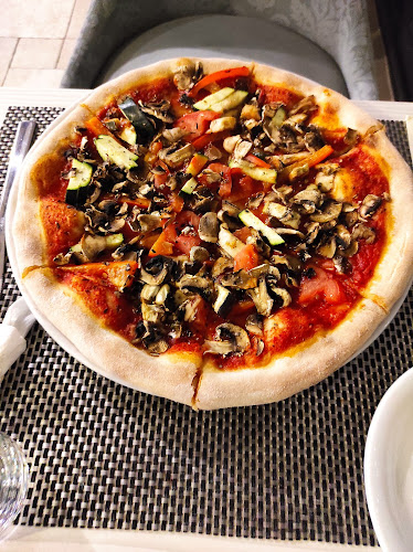 Opinii despre Restaurant Riva în Biograd na Moru - Gastronomija i ugostiteljstvo