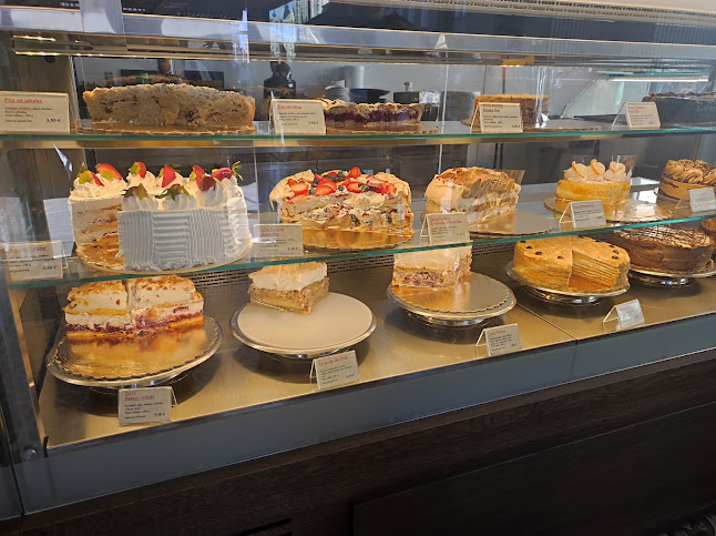 Oranž Bistro & Wine Bar