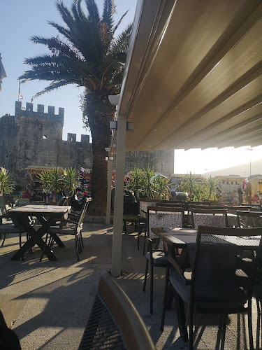 Kapasanta - Gastronomija i ugostiteljstvo