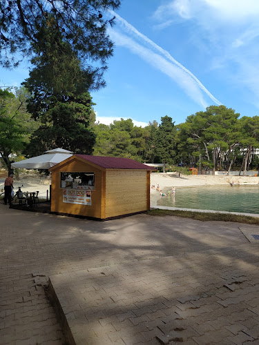 Opinii despre Buffet în Mali Lošinj - Gastronomija i ugostiteljstvo