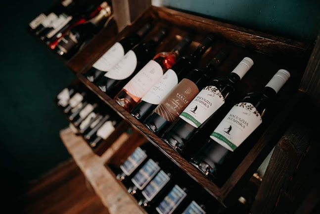 Karlovačka cesta 201, 10250, Zagreb