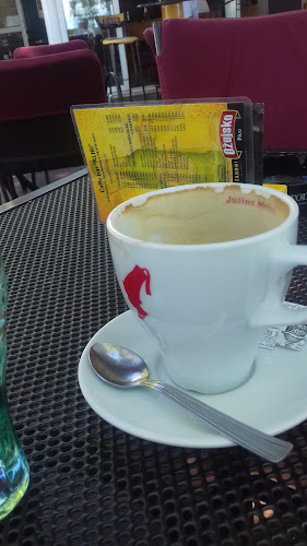 Vidovićeva cesta 9, 51000, Rijeka