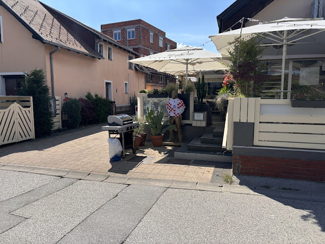 Norris Cafe Bar - Gastronomija i ugostiteljstvo