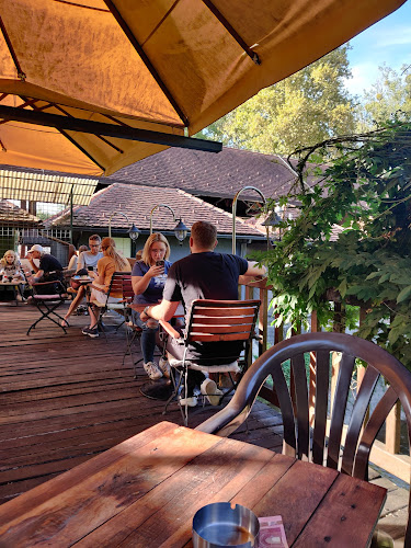 Comentarii opinii despre Kavana Maksimilijan