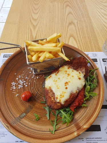 Ul. knezova Šubića Bribirskih 10, 23000, Zadar