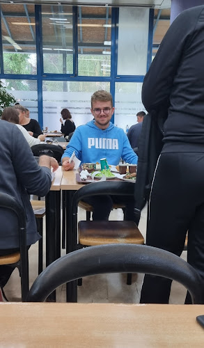 Opinii despre Studentski restoran Cvjetno naselje în Zagreb - Gastronomija i ugostiteljstvo