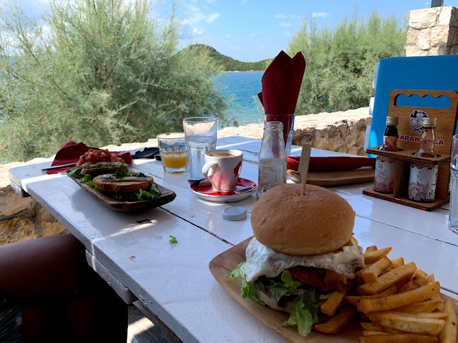 Beach House - Gastronomija i ugostiteljstvo