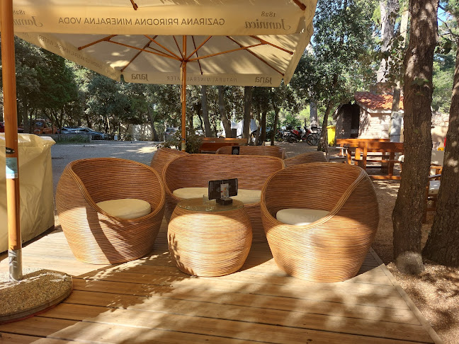 Comentarii opinii despre Žal Beach Bar & Kitchen