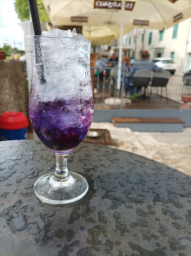 Comentarii opinii despre Caffe Wine & Food Bistro Melody