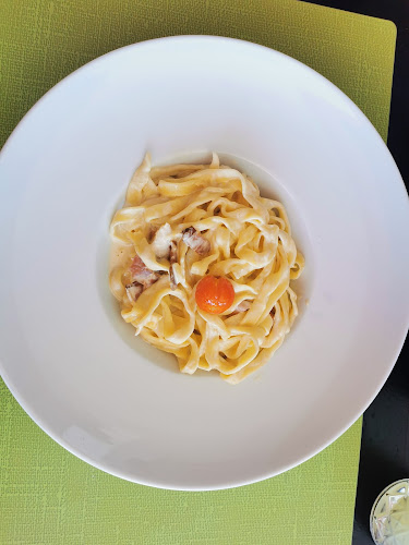 Bazilika Novalja - Gastronomija i ugostiteljstvo