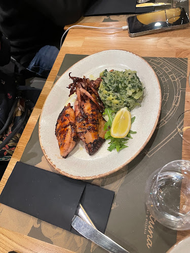 Restoran 4 Kantuna - Gastronomija i ugostiteljstvo