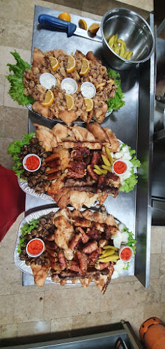 Pizza cut Mars - Gastronomija i ugostiteljstvo