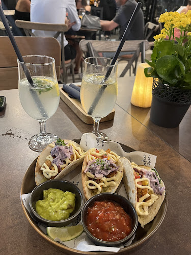 Comentarii opinii despre Maha Bar