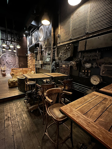 Obala kneza Branimira 6A, 23000, Zadar