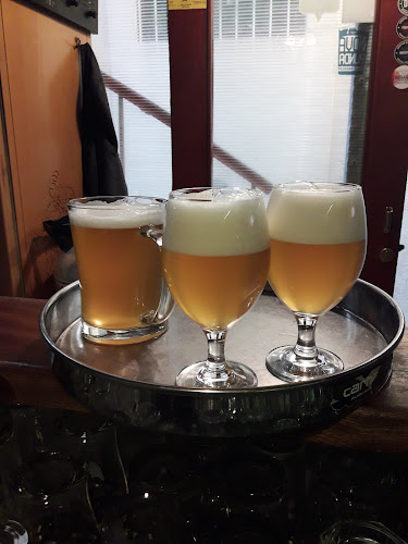 leopold's delicatessen bar