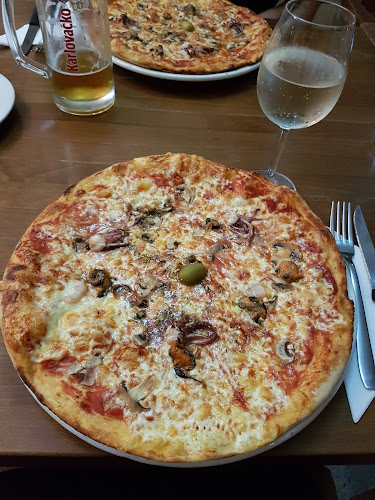 Comentarii opinii despre Colibri