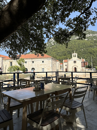 Barba Ston - Gastronomija i ugostiteljstvo