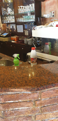 Caffe bar Cezar - Gastronomija i ugostiteljstvo