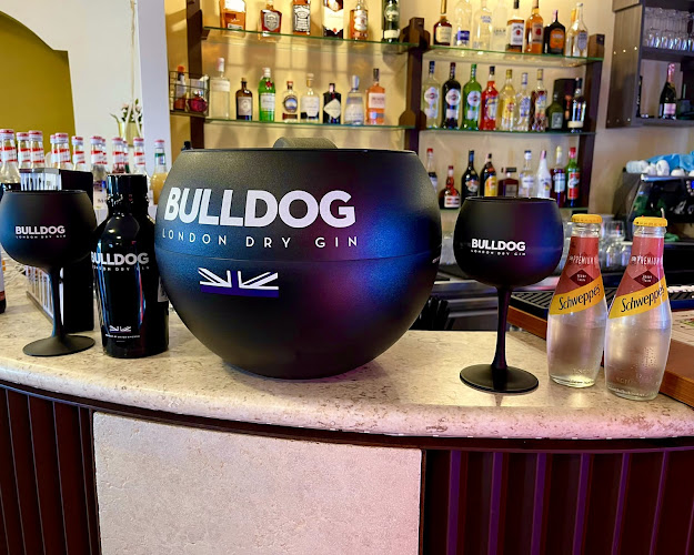 Comentarii opinii despre Ambient Bar - Drinks & Snack