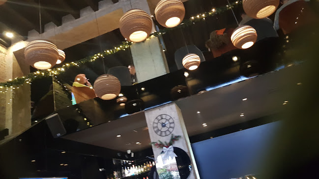 Trg hrvatskih velikana 1, 10000, Zagreb