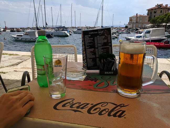 Caffe Bar Surf - Gastronomija i ugostiteljstvo